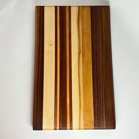 Medium dark stripe cutting board NO JUICE GROOVE